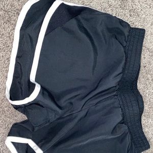 size small running shorts 🤍
